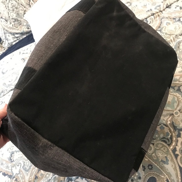 Thirty-One Small Utility Tote - Picture 4 of 6